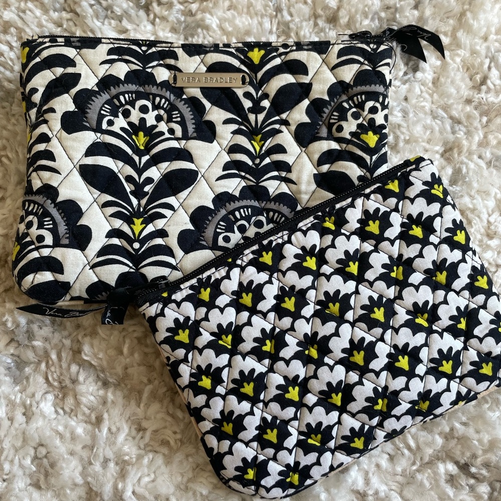 VERA BRADLEY Cosmetic Cases (2).